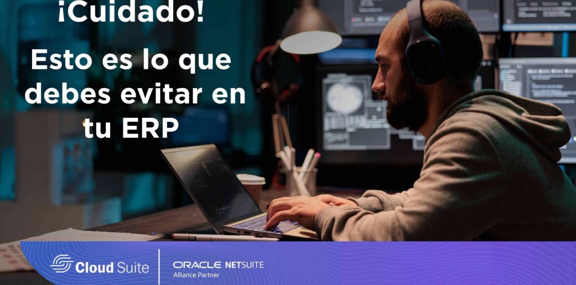 Persona-en-el-computador-haciendo-annalisis-1