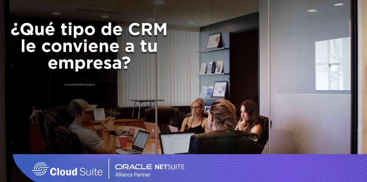 personas en una sala de reunión